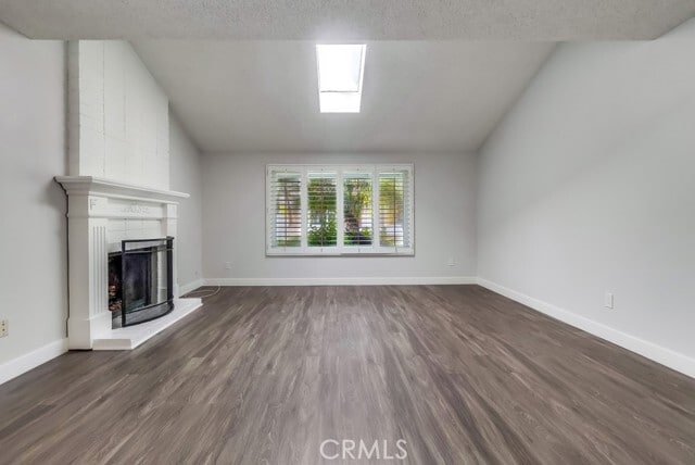 Building Photo - 7030 Seawind Dr