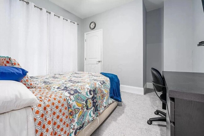 Building Photo - Renovated 2 Bed, 2 Bath Near Nationwide Hospital - Pet Friendly!