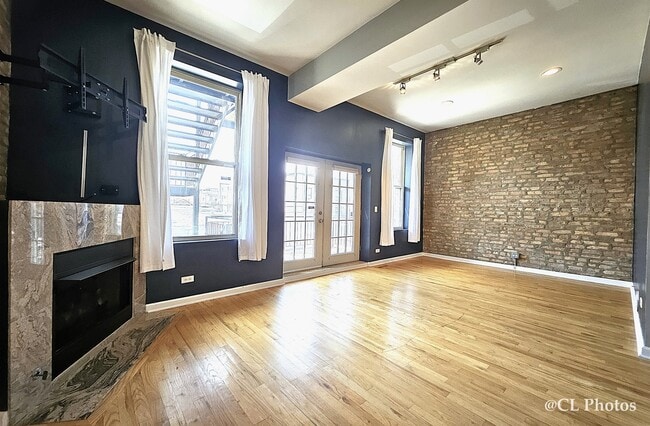 Building Photo - 1411 W Ohio St