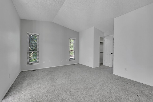 Building Photo - $2,600.00, 4-Bedroom, 3-Baths, Single Fami...