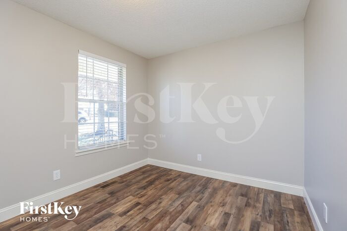Building Photo - 214 Beard Ave