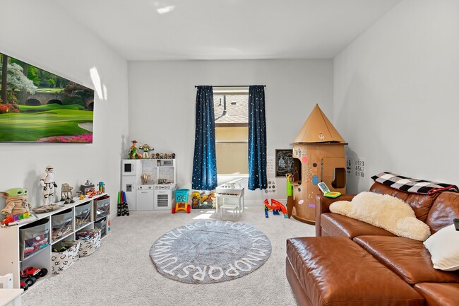 Building Photo - 127 Loysoya St