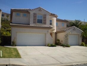 Building Photo - Large 4 BR + Office/Den in Gated Comunity - South Temecula