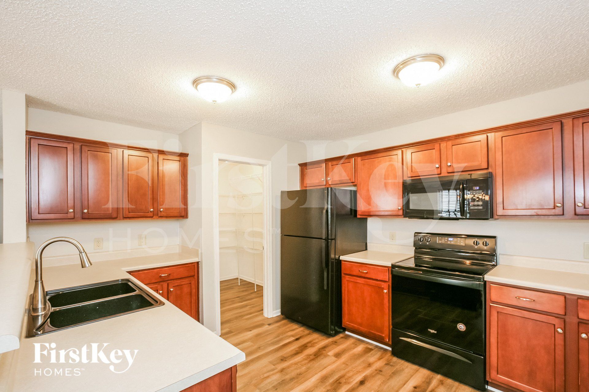 Building Photo - 12851 Old Glory Dr