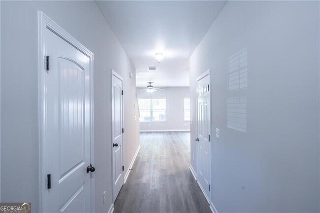 Building Photo - 6106 Oak Bend Ct