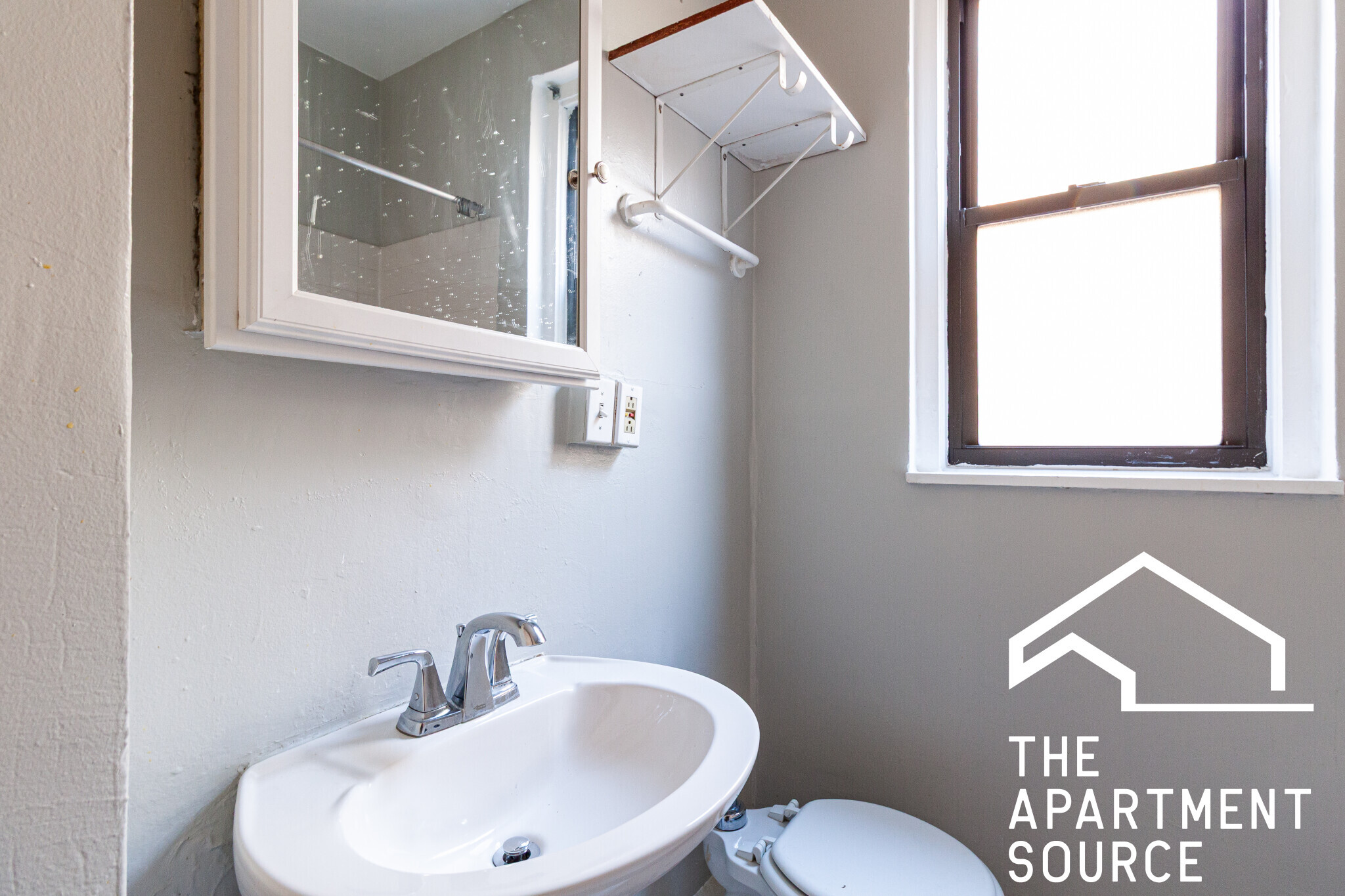 Building Photo - 3835 N Fremont St