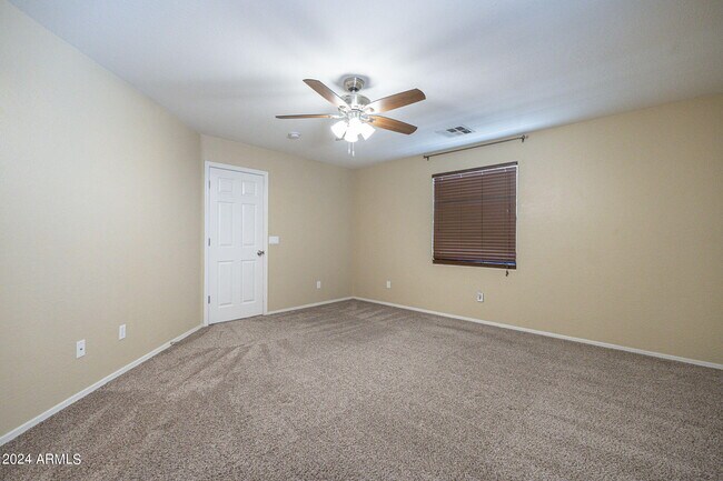 Building Photo - 2873 E Bart St