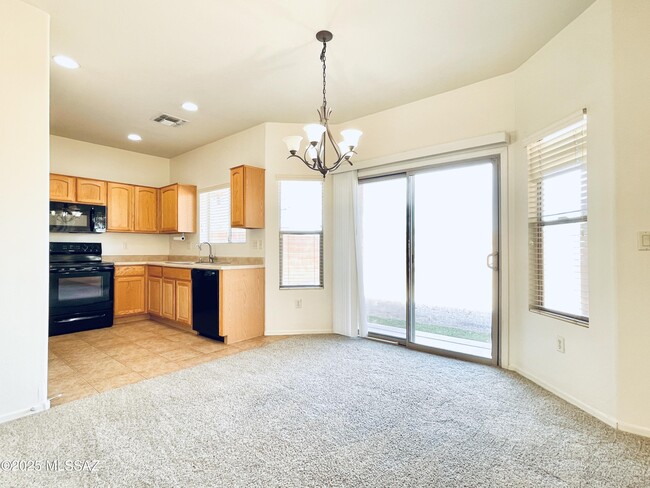 Building Photo - 5079 N Cliffed River Dr