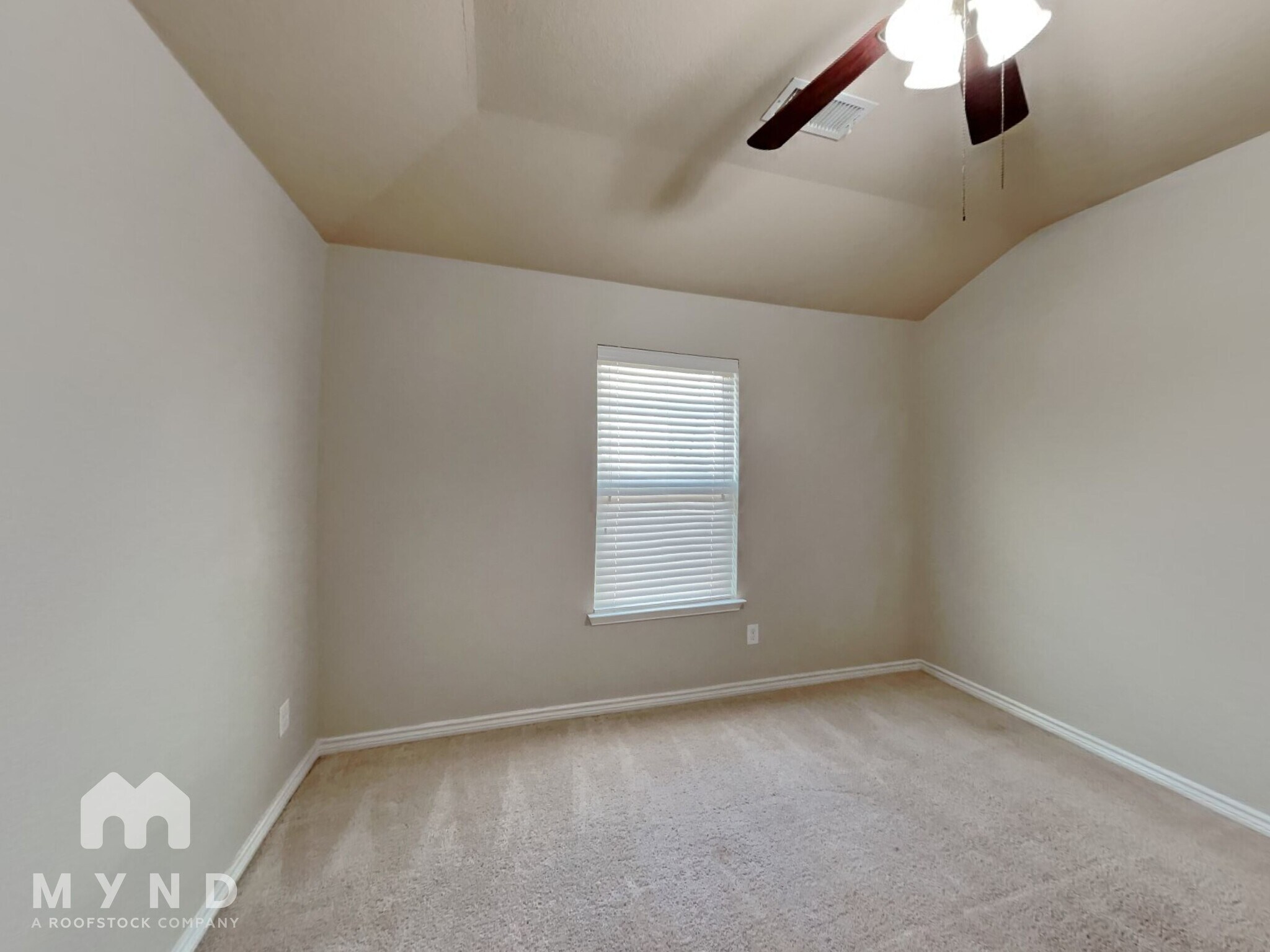 Building Photo - 1417 Castle Creek Dr