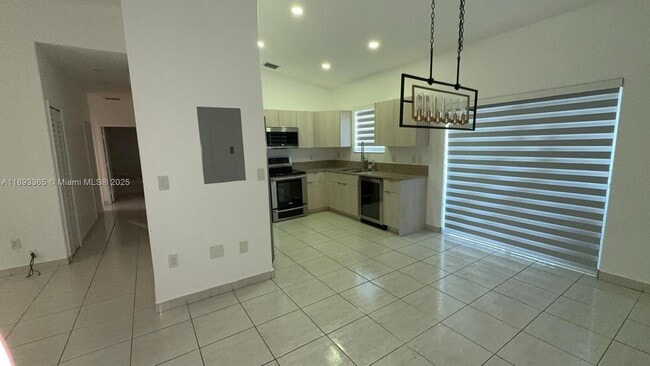 Building Photo - 7221 NW 174th Terrace
