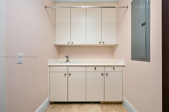 Building Photo - 10295 Collins Ave