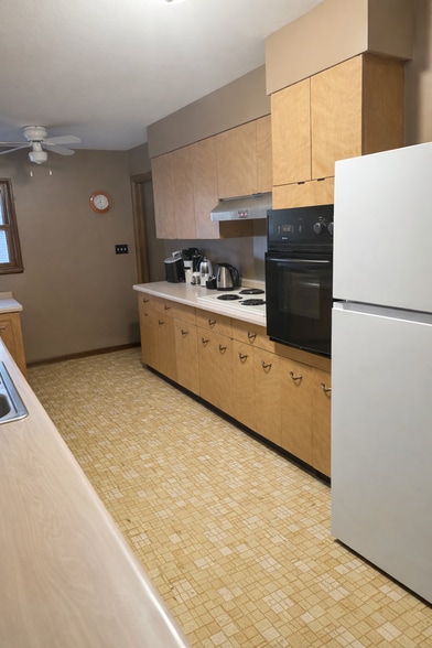 Building Photo - 1619 America Ave NW