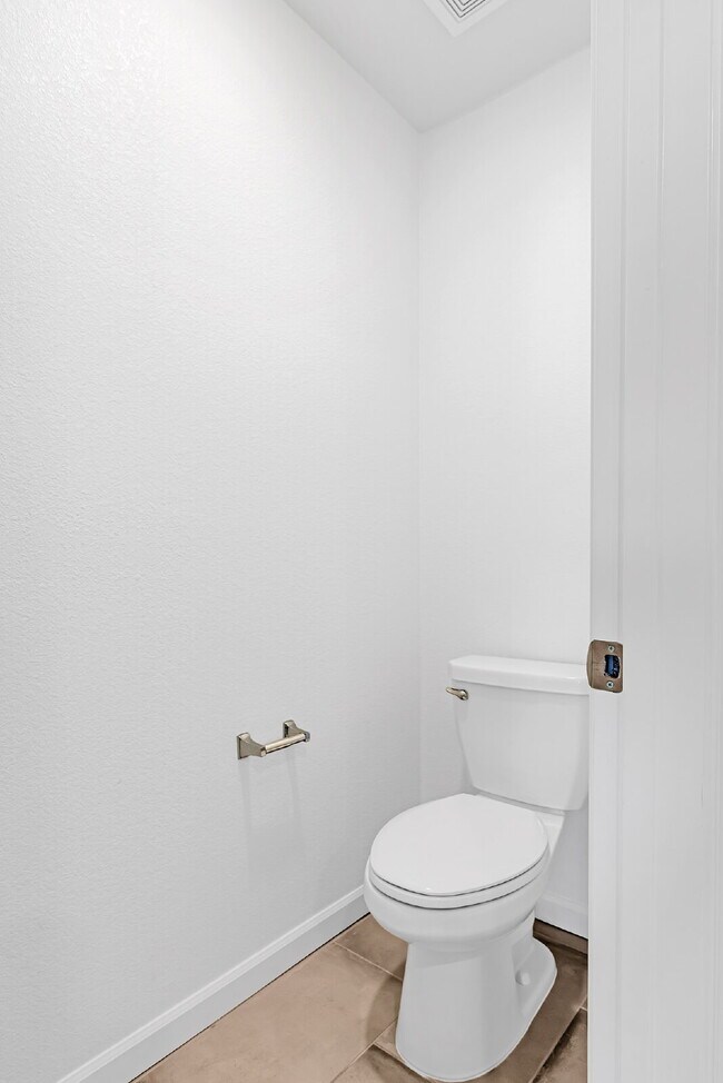 Building Photo - Modern Woodland Home with Solar and Privacy