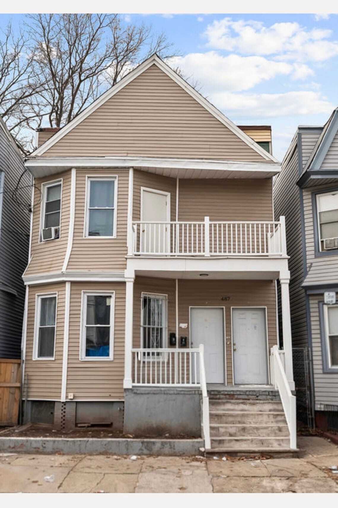 Building Photo - 487 S 17th St