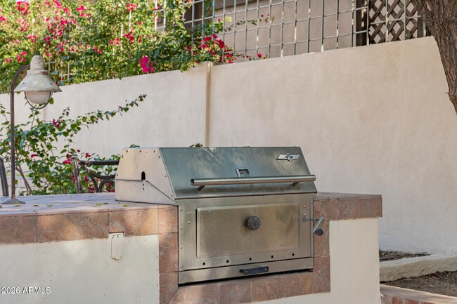 Building Photo - 8272 S Pecan Grove Cir