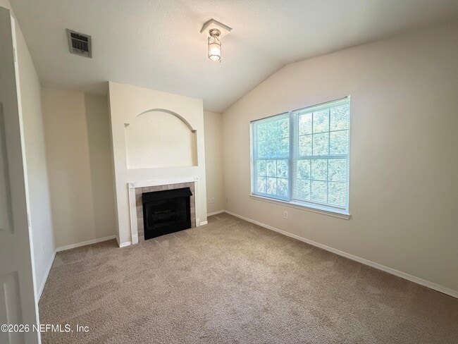 Building Photo - 13810 Sutton Park Dr N