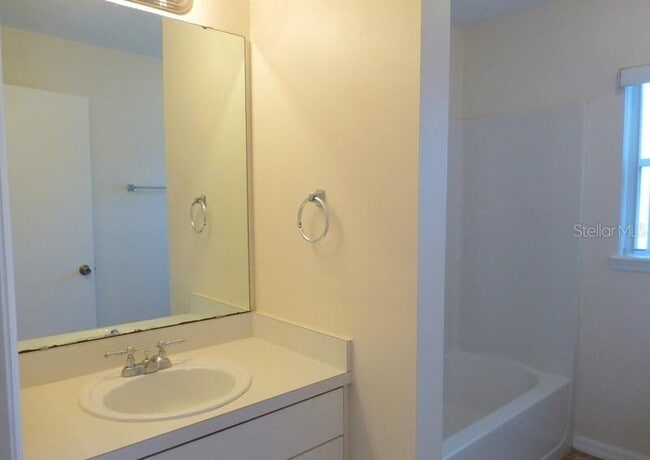 Building Photo - 2618 Icabod Ct