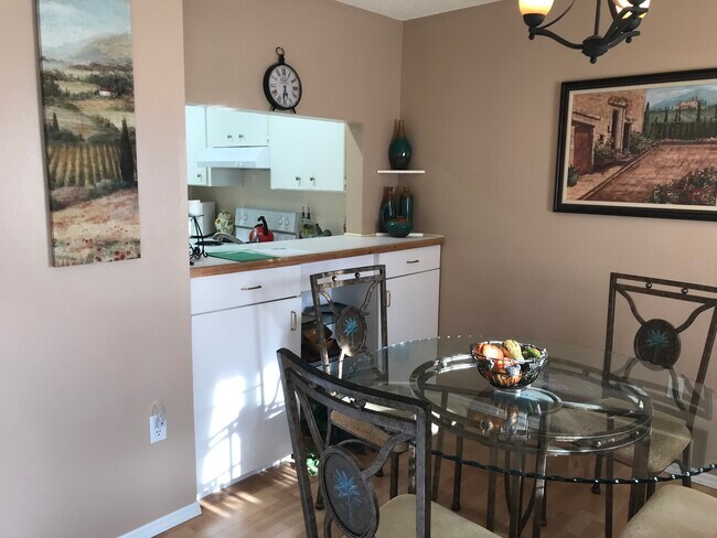 Building Photo - 2772 Woodgate Ln