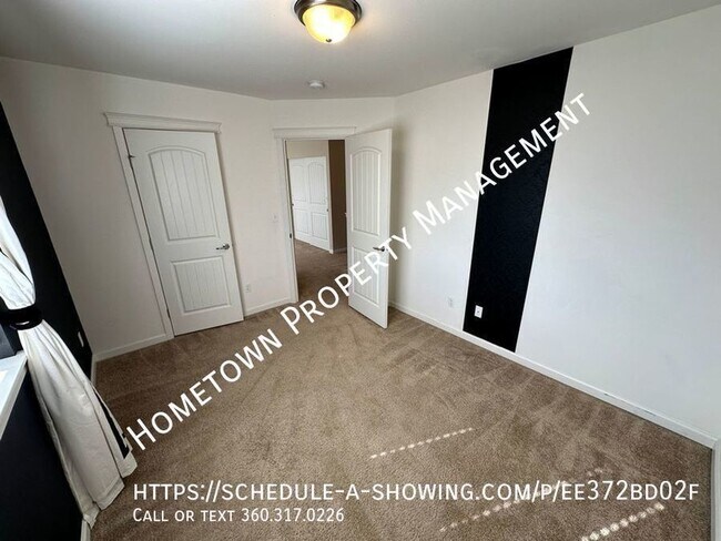 Building Photo - Custom 5 Bedroom Home in Freestone Station...