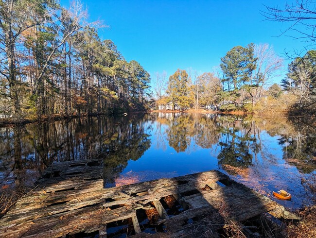 Building Photo - 125 Lonesome Wind Way