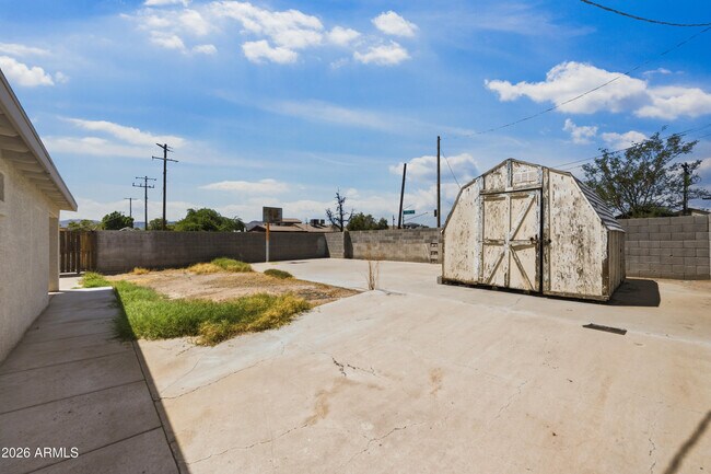Building Photo - 6644 S 6th Ave