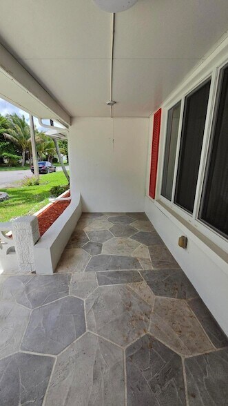 Building Photo - 7002 NW 71st Ave