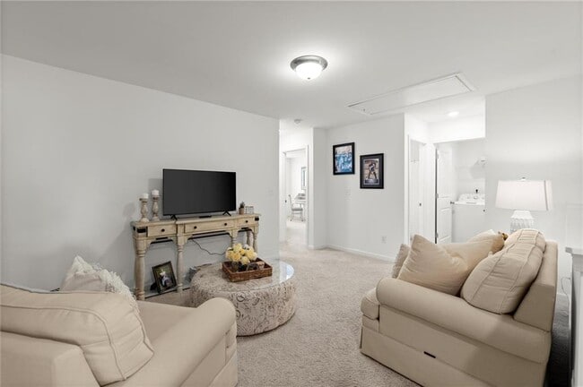 Building Photo - 5975 Osgood Pl