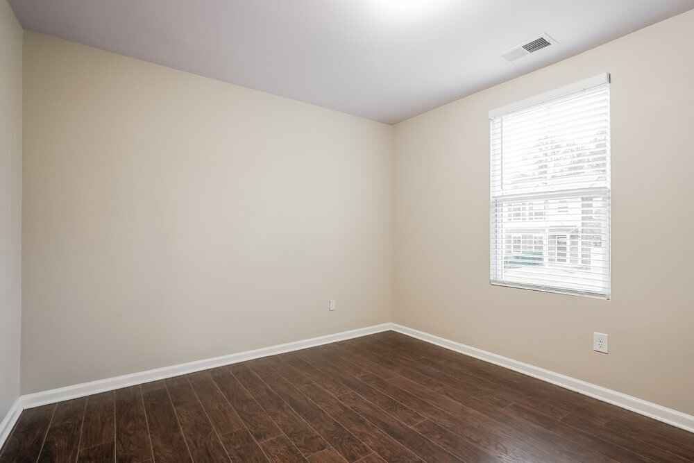 Building Photo - 281 Fieldspar Ln