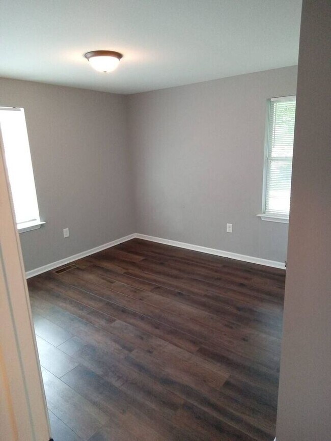 Building Photo - Updated Ranch Home with Lots of Space! COMING SOON!