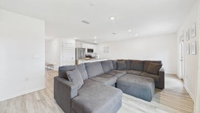 Building Photo - 235 Gray Owl Dr