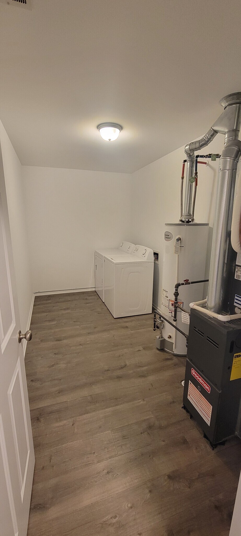 Laundry/Mechanicals room - 8590 Jackson St