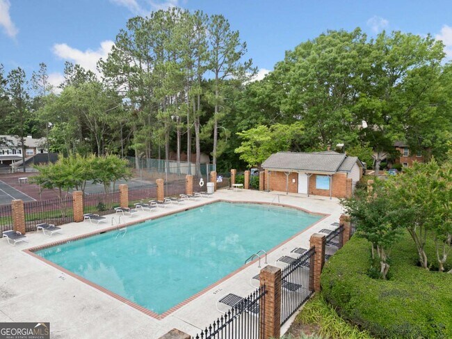 Building Photo - 717 Beaufort Cir