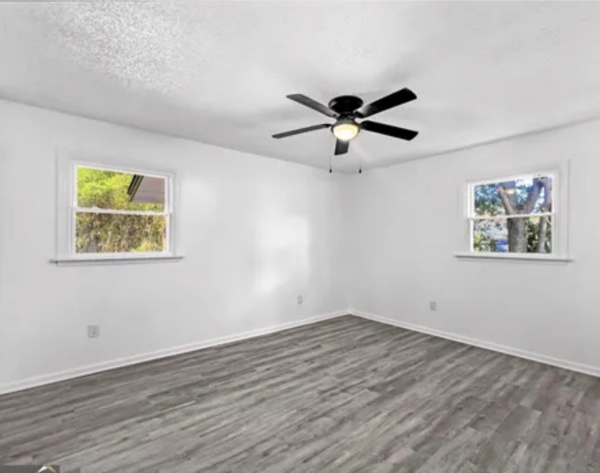 Building Photo - 803 Crestwood Terrace