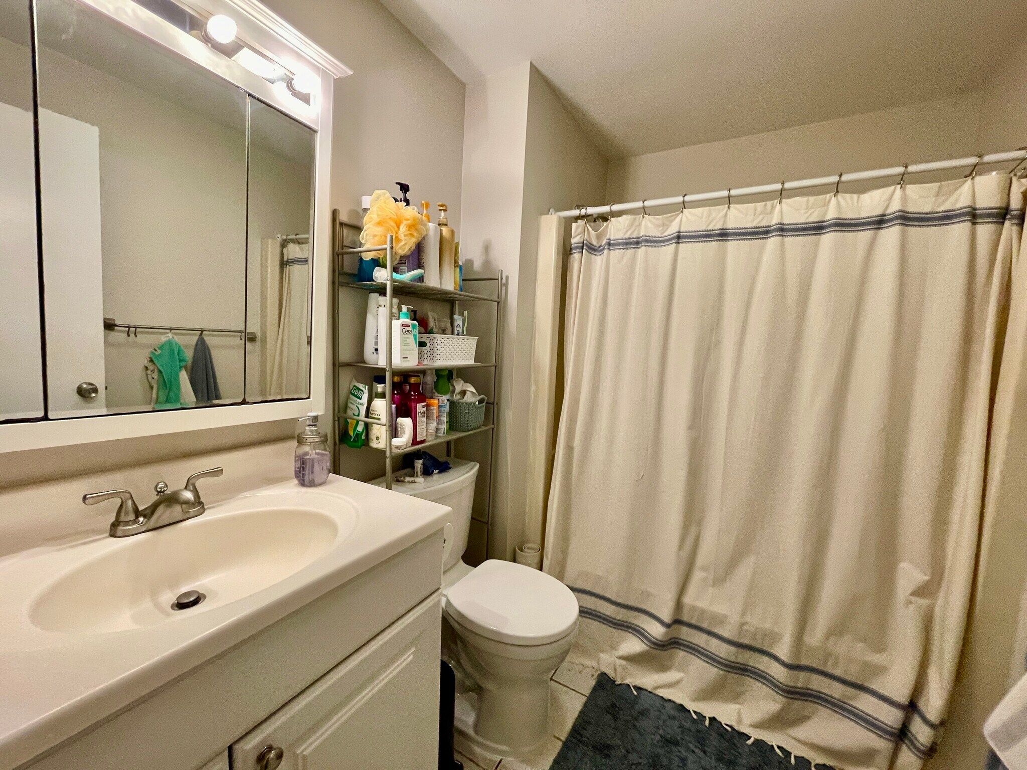 Building Photo - 42 Fenway