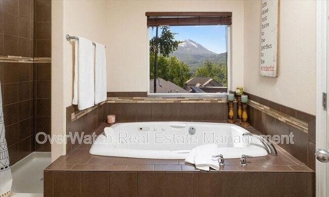 Building Photo - 20530 Birch Crest Ln