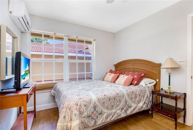 Building Photo - 4106 Carriage Dr