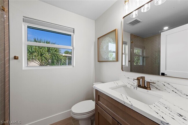 Building Photo - 548 Boulder Dr