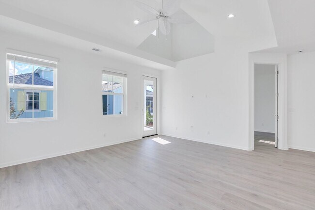 Building Photo - 165 Salty Fin Dr