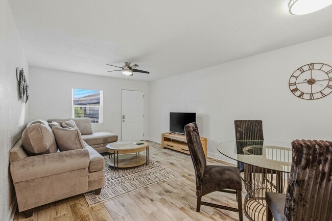 Building Photo - 3911 W Cleveland St