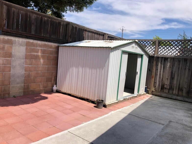 Backyard - 33652 11th St