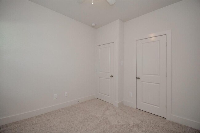 Building Photo - 6013 Cypress St