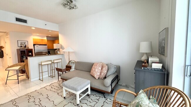 Building Photo - 1050 Brickell Ave