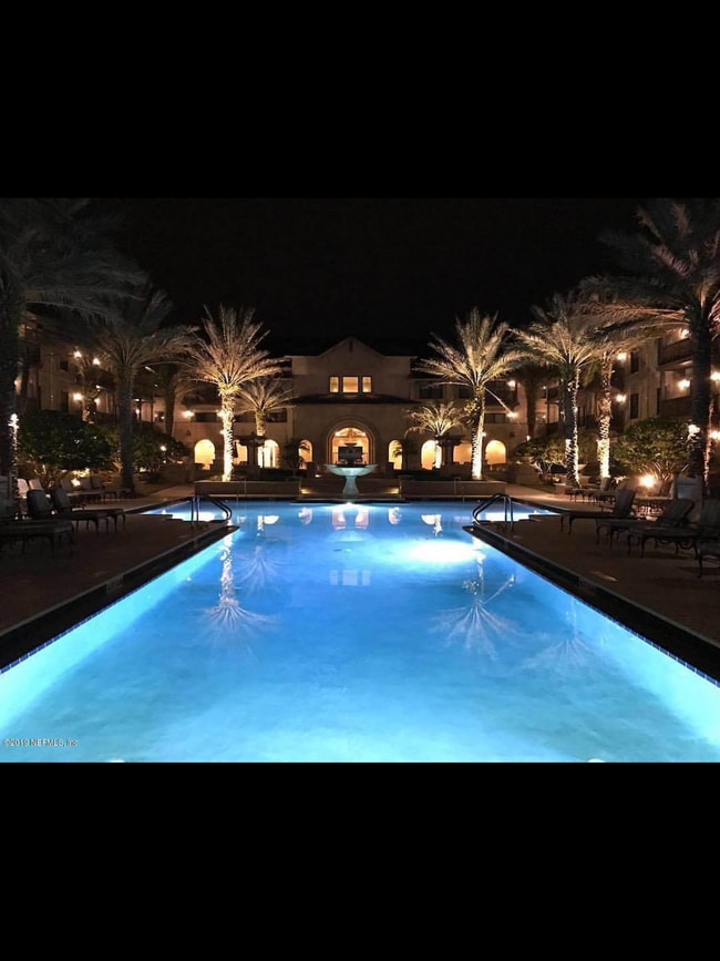 Pool in the evening - 955 Registry Blvd