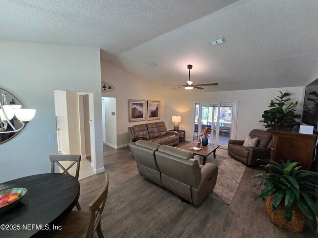 Building Photo - 7769 Andes Dr