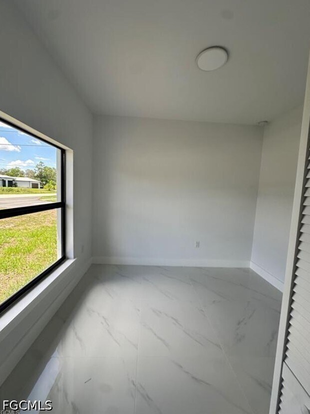 Building Photo - 821 Bell Blvd