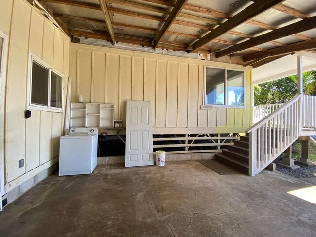 Building Photo - Large 3 Bed, 2 bath plus bonus room with w...