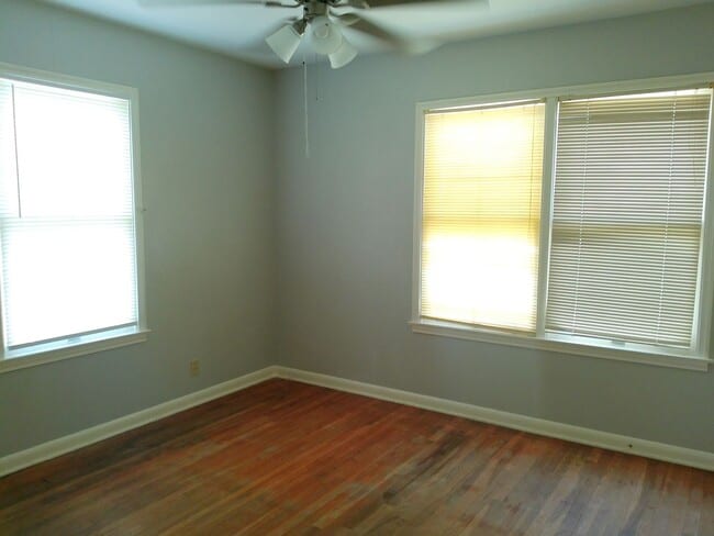 Building Photo - 4526 Franklin Dr