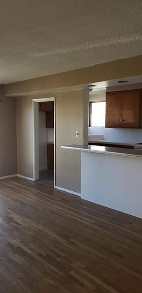 Building Photo - 754 E 84th St