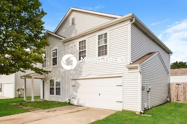 Building Photo - 4 Bedroom Pet-Friendly Home in Indianapoli...