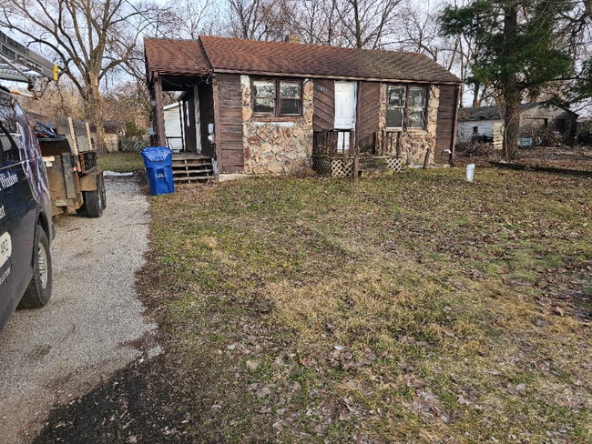 Building Photo - 1627 Norton